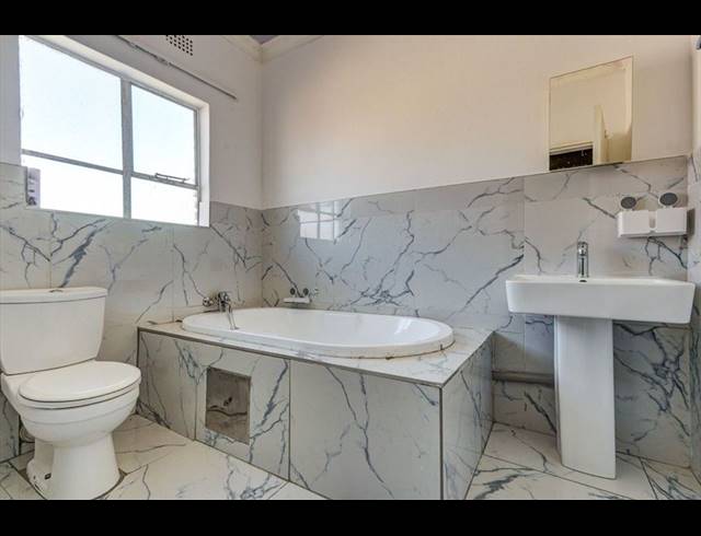 3 BEDROOM TOWNHOUSE FOR SALE IN BIRCHLEIGH NORTH